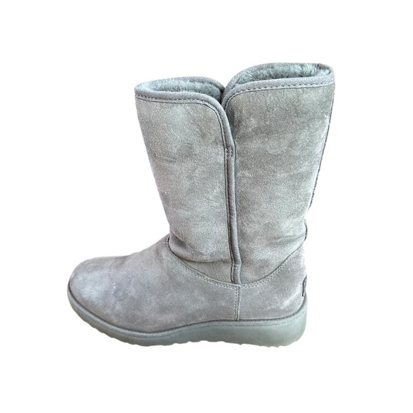 UGG Amie Women's  Boots Grey  Classic Suede Sheepskin EUC Sz 7 - Picture 4 of 8